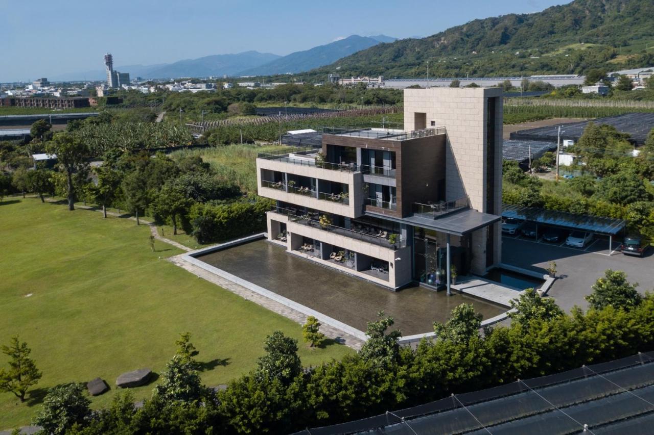 T'ai-tung岩湾潭行馆住宿加早餐旅馆 外观 照片
