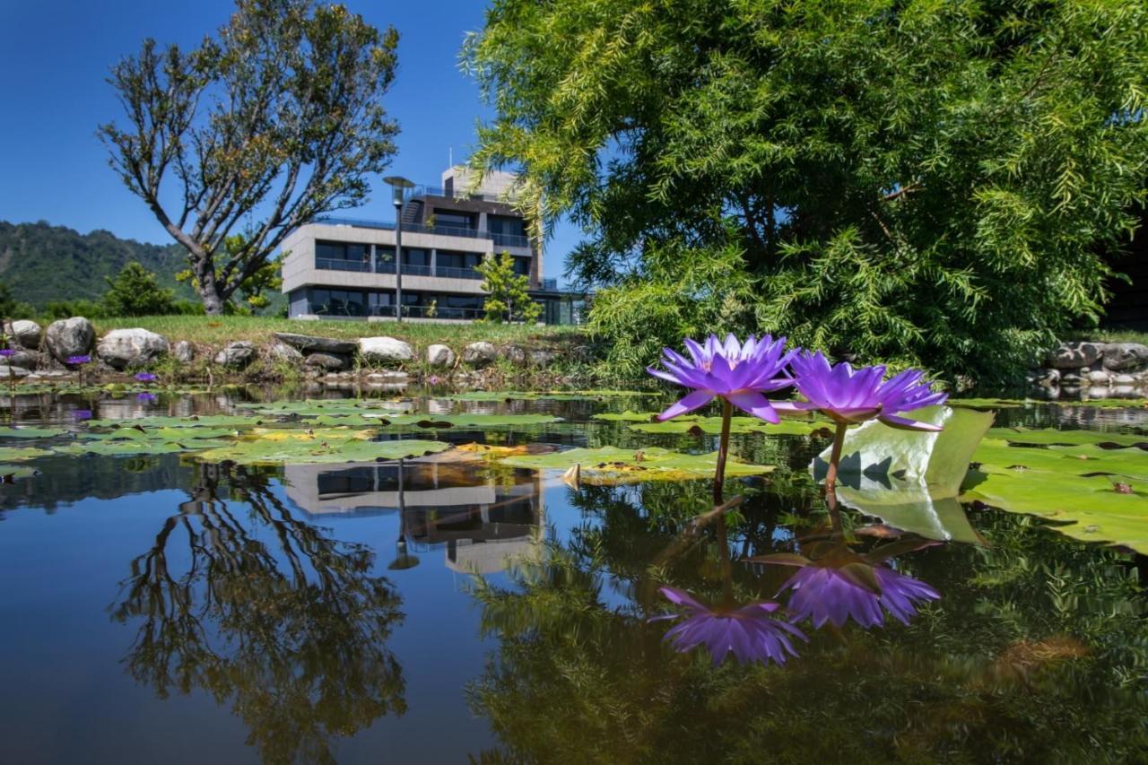 T'ai-tung岩湾潭行馆住宿加早餐旅馆 外观 照片