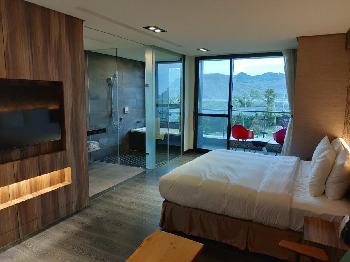 T'ai-tung岩湾潭行馆住宿加早餐旅馆 外观 照片